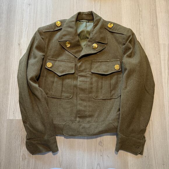 Vintage 1940's US Army WW2 Green Wool Ike Crop Field Jacket W/ Pins Sz 36 Short